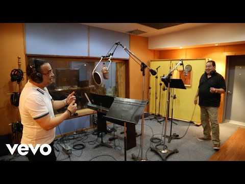 Gilberto Santa Rosa, Tito Nieves - La Familia (Official Music Video)